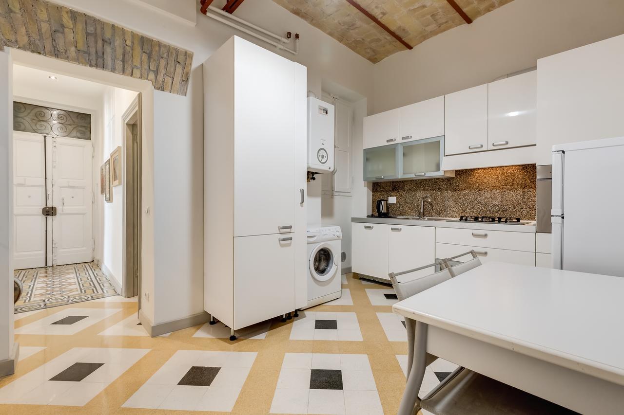 Monti Colosseum Apartment Řím Exteriér fotografie